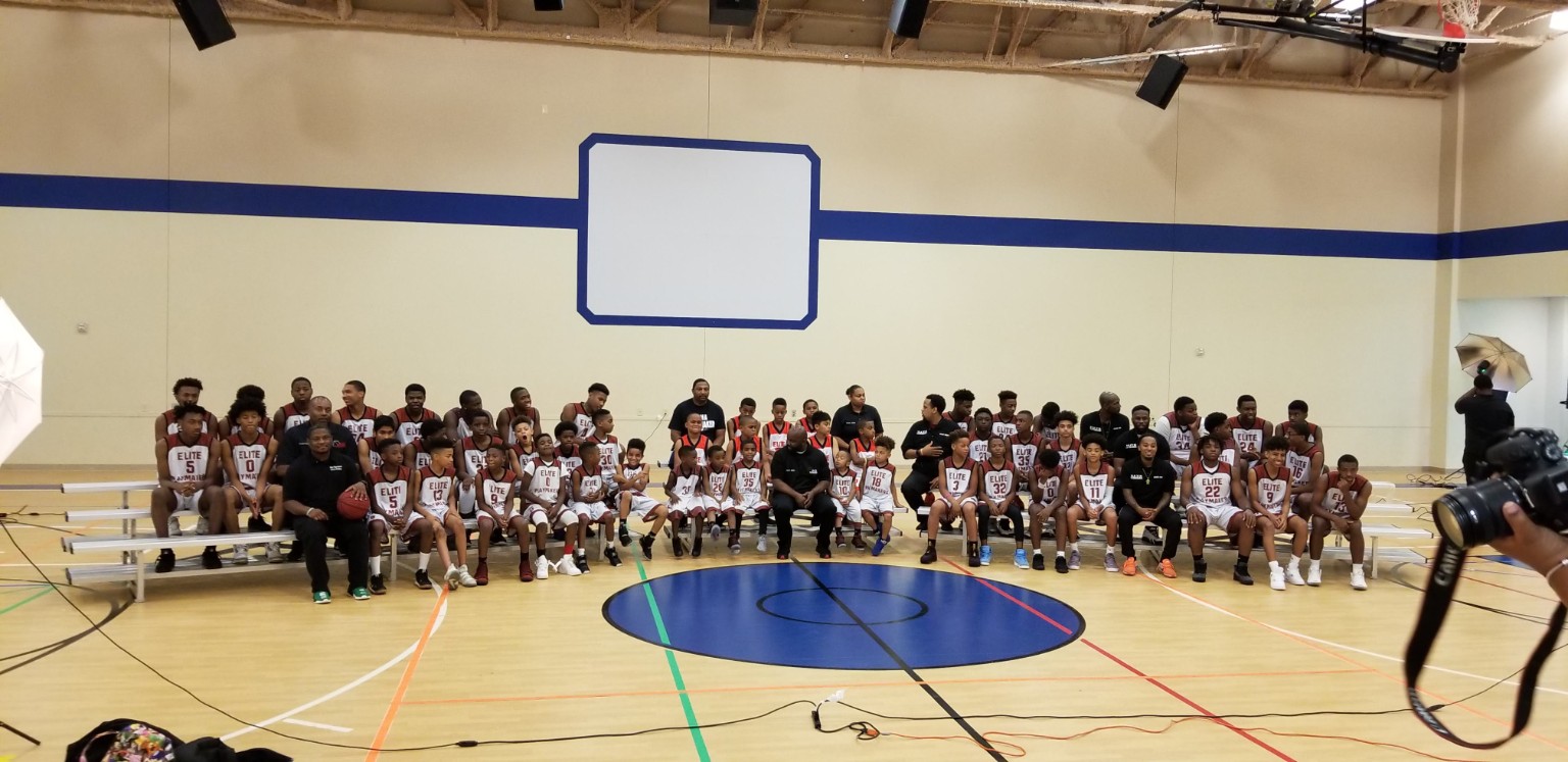 Elite Playmakers 2018 teams and coaches at photo day