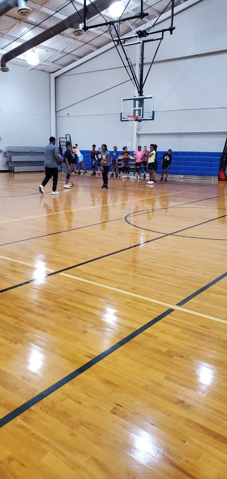 Lady Playmakers 2020 players beginning a court drill